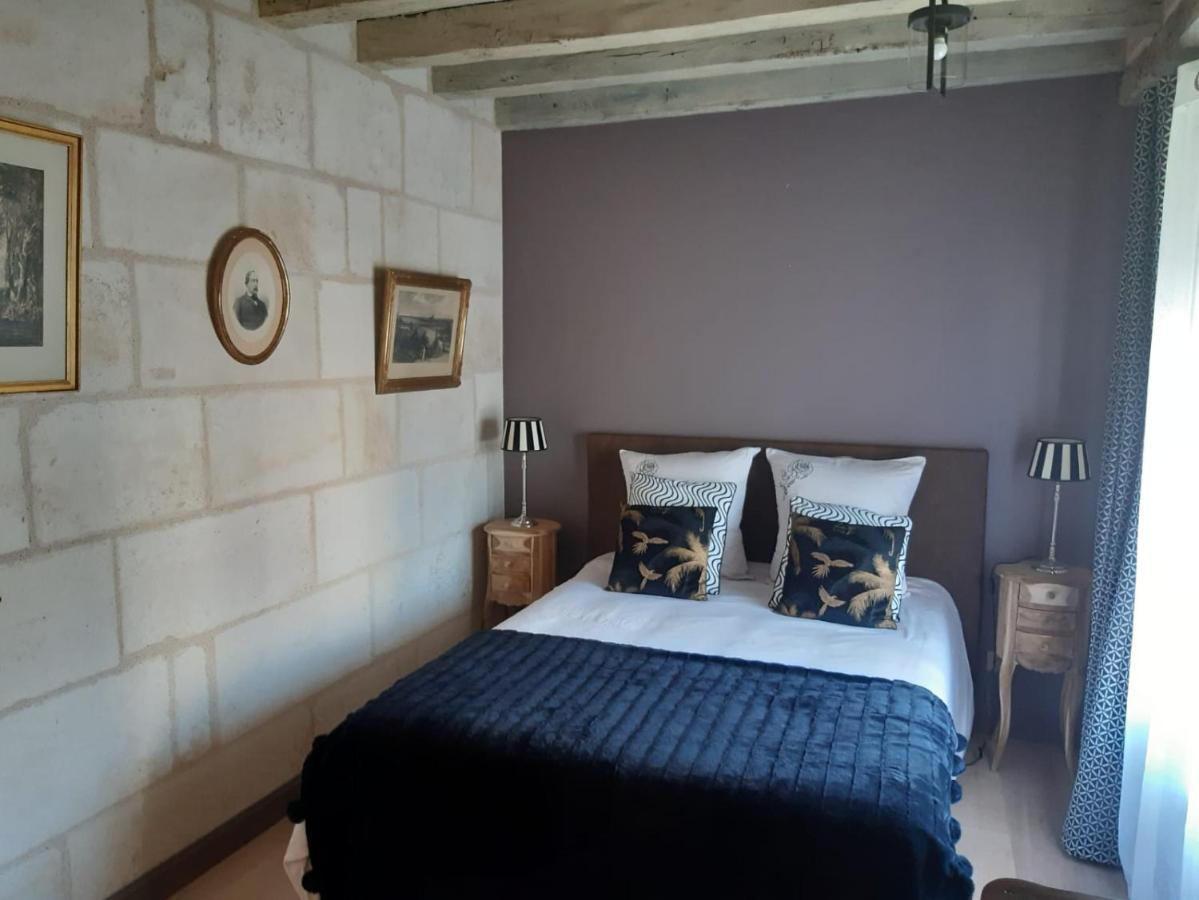 Agreables Chambres D'Hotes Dans Maison Xviiie Vineuil  Екстериор снимка
